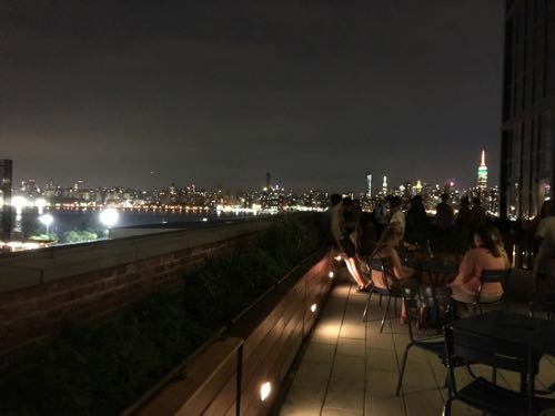 Wythe Hotel,ワイスホテル,The Ides,ニューヨーク,マンハッタン,夜景,ブルックリン,ウィリアムズバーグ
