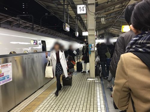 お盆,gw,年末年始,帰省ラッシュ,ゴールデンウィーク,新幹線,自由席