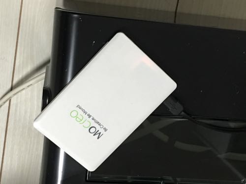 mocreo,モクレオ,iPhone,充電,予備バッテリー