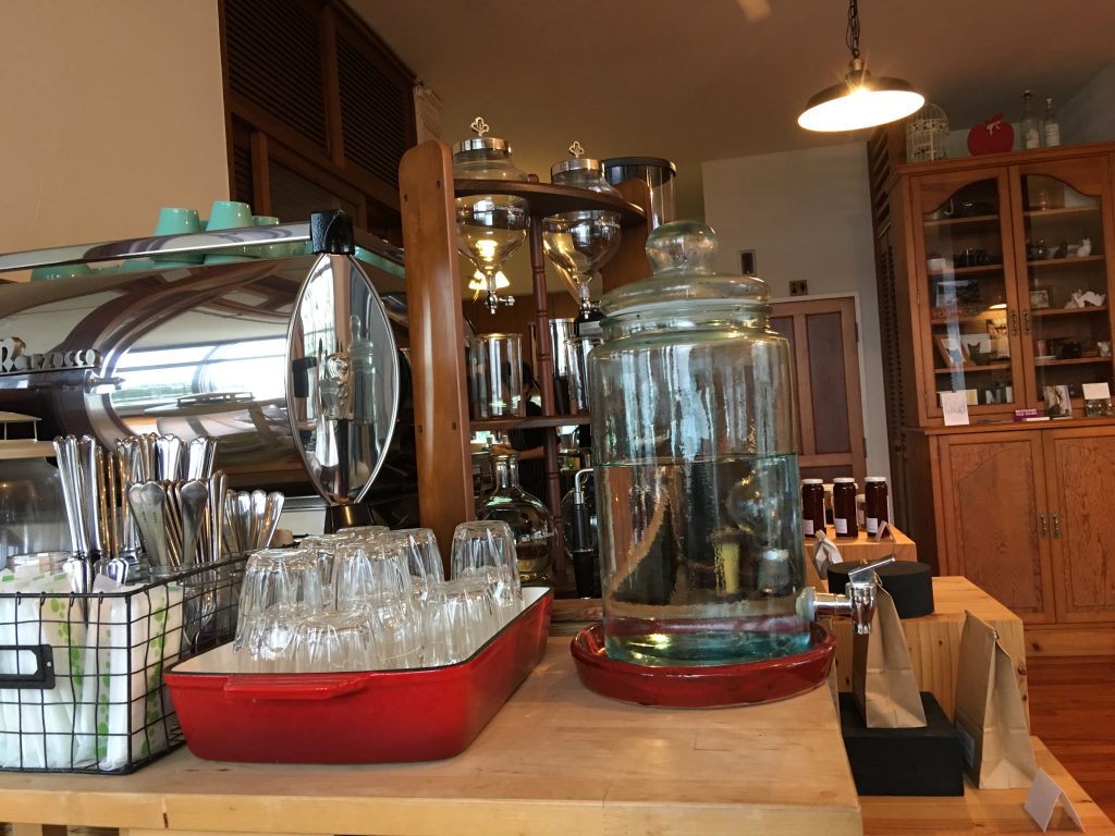 那覇,猫,食堂黒猫,cafe,カフェ,沖縄