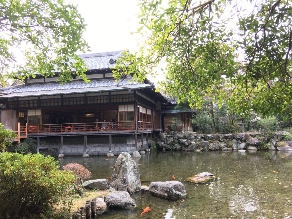 福岡,友泉亭,友泉中学校,福岡市,観光,庭園,笹丘,イオン笹丘,ダイエー笹丘店