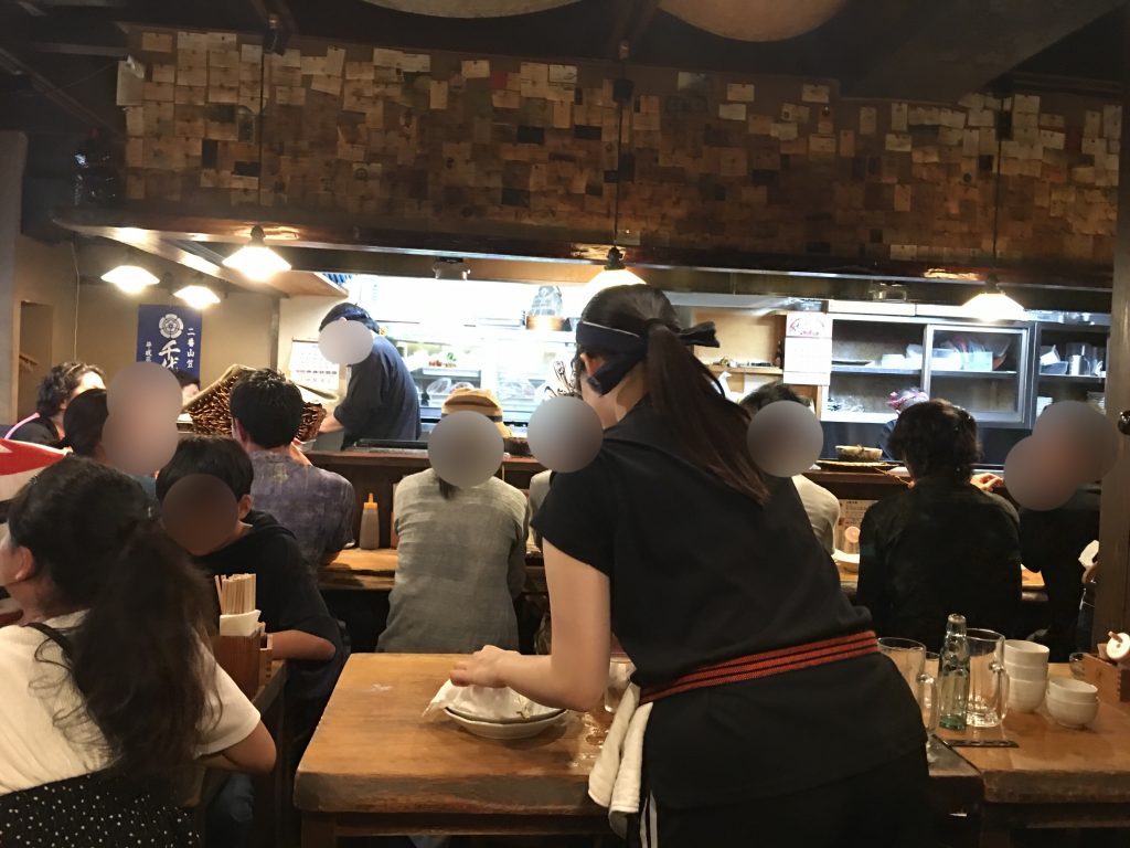 かわ屋,福岡,皮,鳥皮,観光,警固,赤坂,焼き鳥