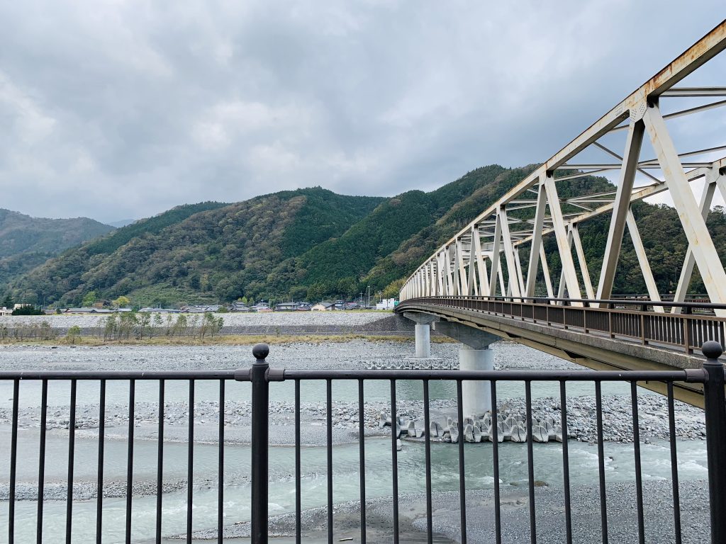 ゆるキャン,ゆるキャン△,本栖高校学園祭,秘密結社ブランケット音楽祭,身延町,山梨,聖地巡礼,