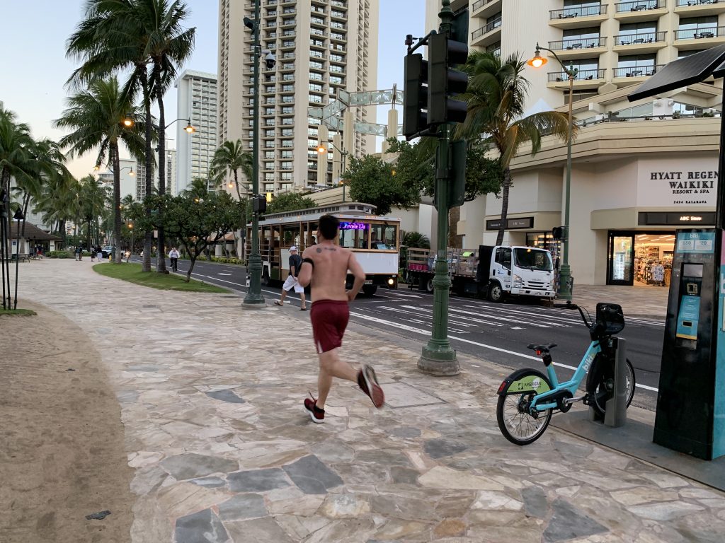 ハワイランニング,ホノルル,ラン,旅ラン,フルマラソン,ハワイ移住,ハワイライフ,Hawaii,ハウツリーラナイ,エッグベネディクト